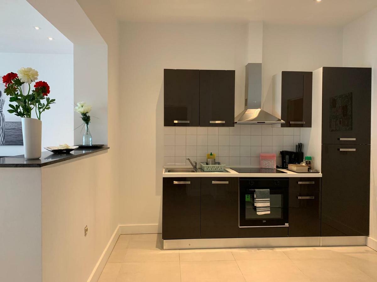 Modern Apartment First Floor Brussel Buitenkant foto
