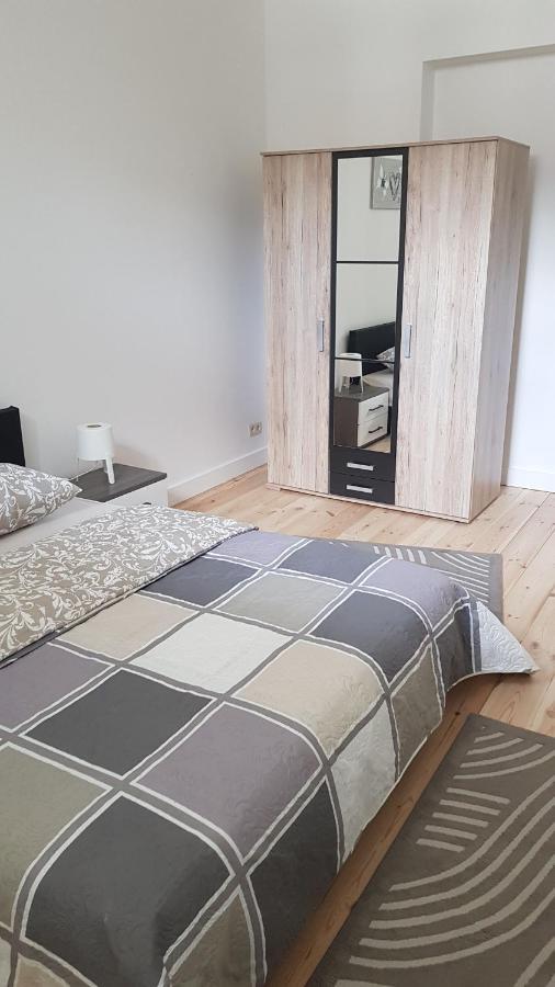 Modern Apartment First Floor Brussel Buitenkant foto