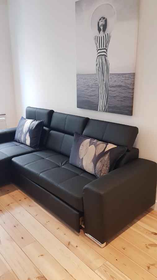 Modern Apartment First Floor Brussel Buitenkant foto